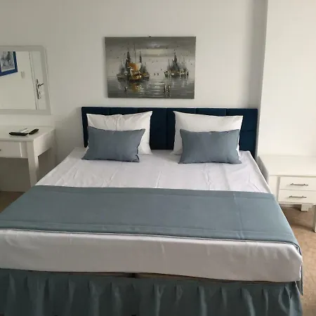 Tuana Butik Alojamento de Acomodação e Pequeno-almoço 2*