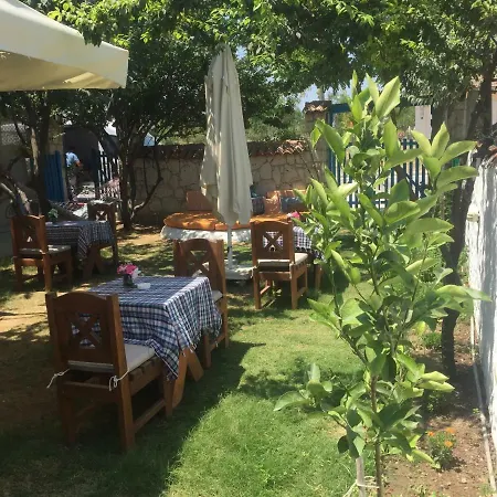 Bed & Breakfast Tuana Butik