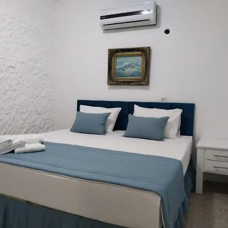 Tuana Butik 2* Кешме