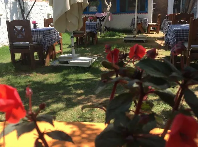 Tuana Butik Oda ve Kahvaltı Çeşme